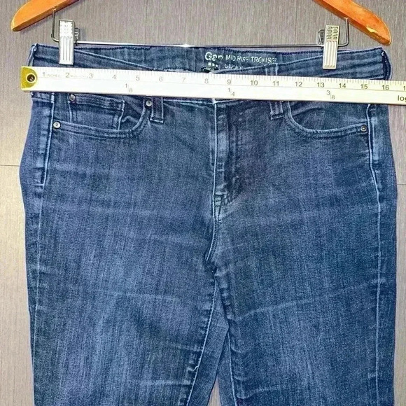 Women's Gap Blue Jeans Size 10 Curvy Stetch Bell Bottom Flared Dark Wash - Picture 6 of 11